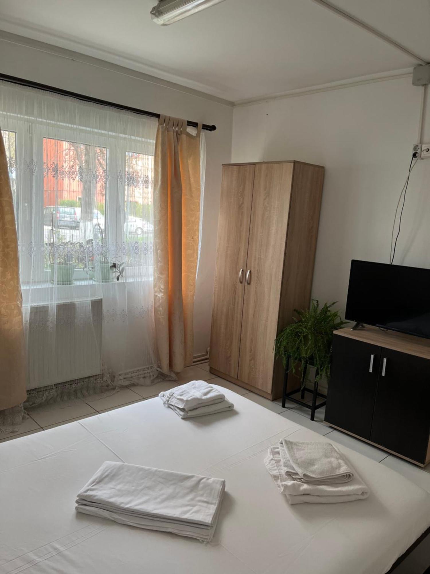 Apartament Octav Deva Buitenkant foto